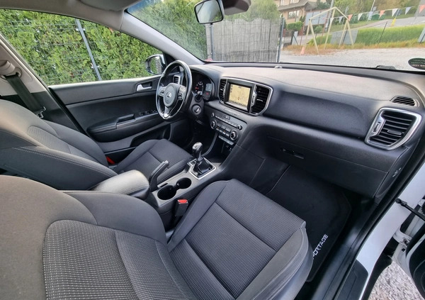 Kia Sportage cena 72900 przebieg: 96557, rok produkcji 2016 z Chmielnik małe 742
